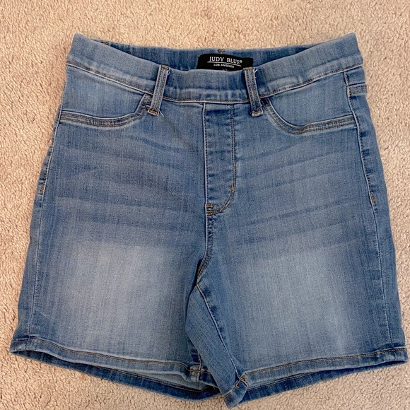 Judy Blue Pants - Judy Blue Mazie Pull On High Waist Blue Denim Jean Shorts Women's Size‎ M